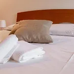 Rifugio Hemingway, Centro Con Parcheggio 的里雅斯特