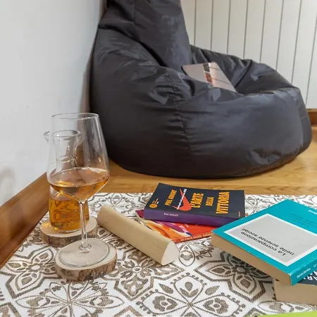 Rifugio Hemingway, Centro Con Parcheggio شقة ترييستي