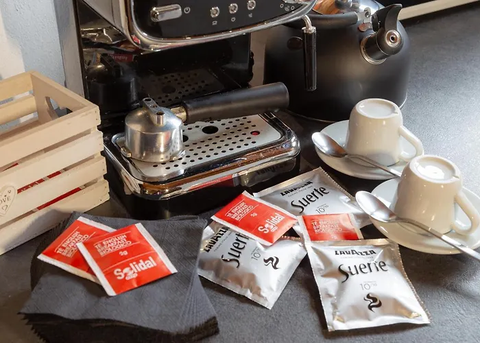 Rifugio Hemingway, Centro Con Parcheggio Trieste